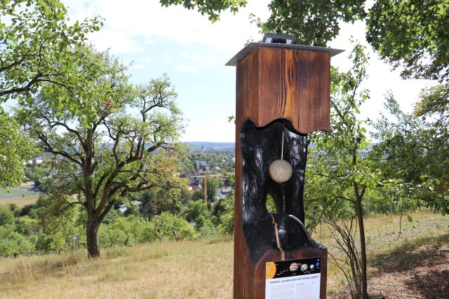 Stele auf dem Planetenweg